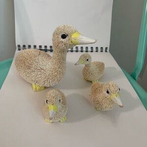 Mama Duck and 3 Ducklings Buri Bottlebrush Decor